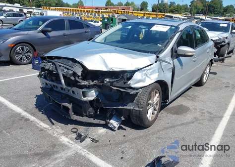 2015 Ford Focus Se z USA, uszkodzony, nr VIN 1FADP3F27FL204198